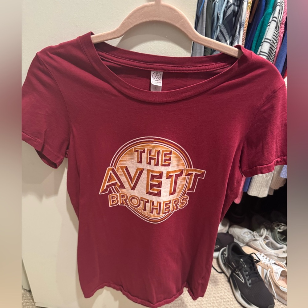 Alternative Women's Burgundy Avett Brothers Graphic Tee